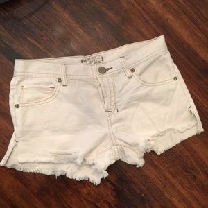 Free People White Denim Short Size 25